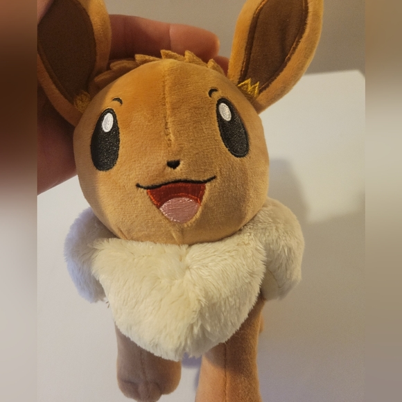 Pokémon Eevee Plush toy - Picture 6 of 6